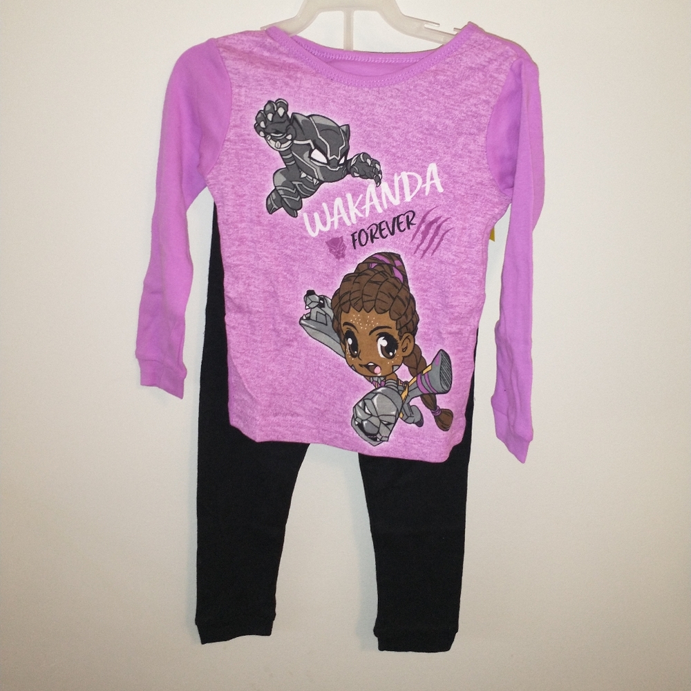 Marvel girl Wakanda forever Shirt Pants size 4t Purple K-089